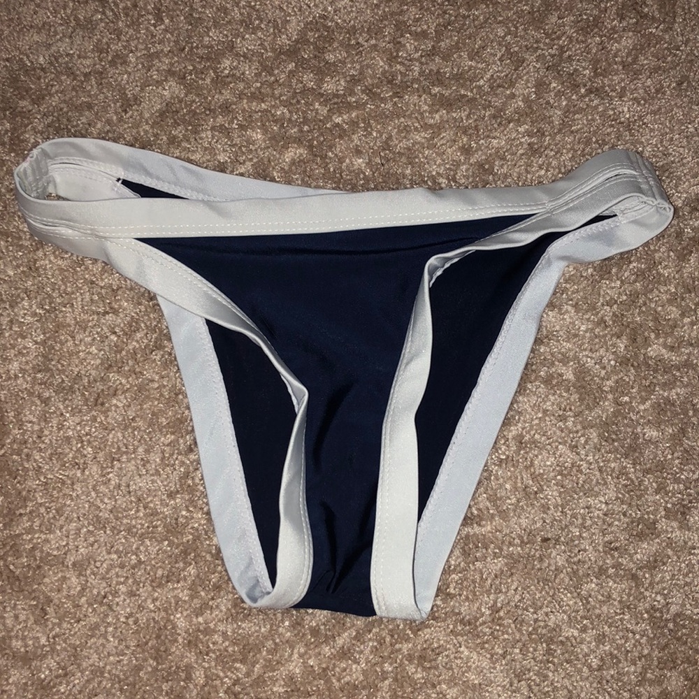 Bikini bottom
